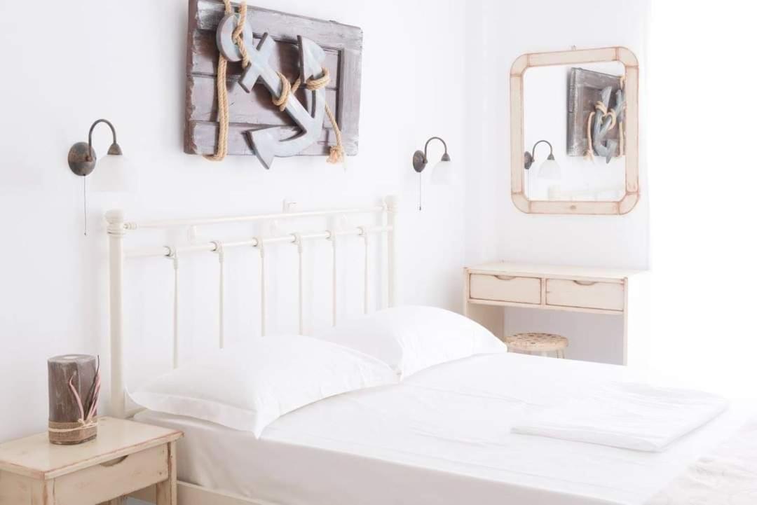 Fragias Studios & Apartments Naxos City Esterno foto